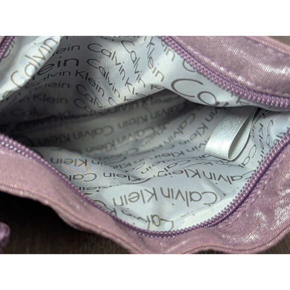 CALVIN KLEIN Messenger Crossbody Bag Metallic Plum Fabric Leather Zip Closure - Picture 7 of 8